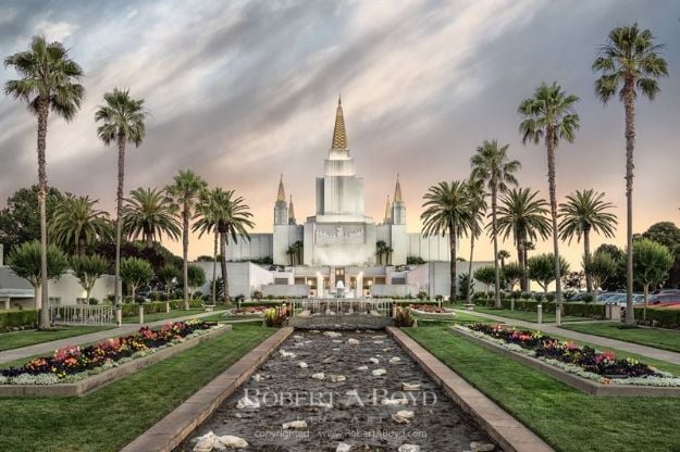 Picture of Oakland Temple Chrome