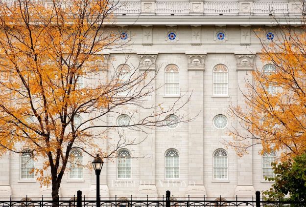 Picture of Nauvoo Temple Morning Star