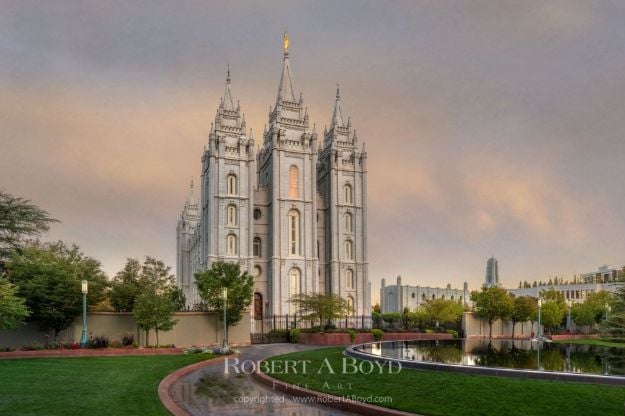 Picture of Salt Lake Temple Covenant Path
