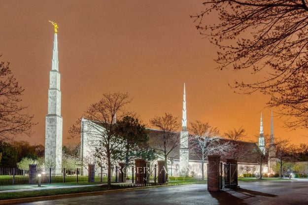 Picture of Chicago Temple Covenant Path