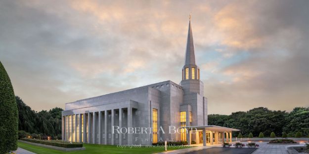 Picture of Preston Temple Path (Panoramic)