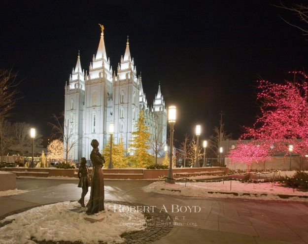 Picture of Salt Lake Christmas Statue