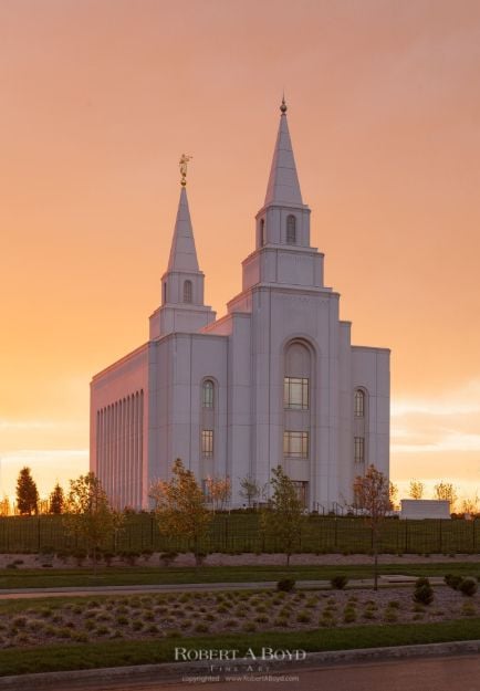 Picture of Kansas City Temple 06